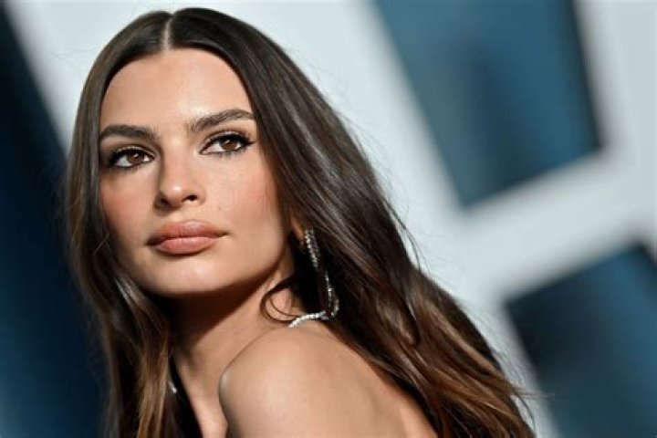 Emily Ratajkowski’s Ex ‘Shocked & Hurt’ By Her Sudden Marriage: Did She Elope Out Of Spite?